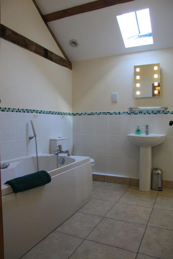 The Granary Self Catering Cottage Shrewsbury Exterior photo